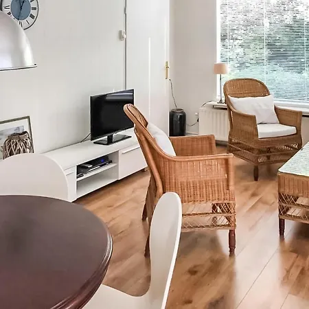 Beautiful In With Kitchen *